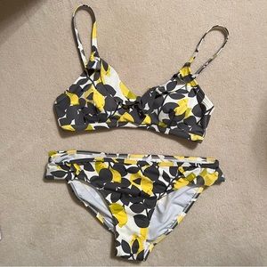 NWOT Boden Trapani bikini top and bottom lemon print